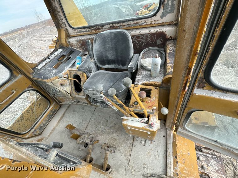 image for item OJ9431 1979 Fiat-Allis 31 dozer