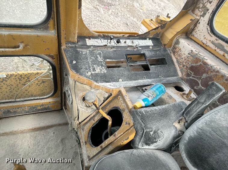 image for item OJ9431 1979 Fiat-Allis 31 dozer