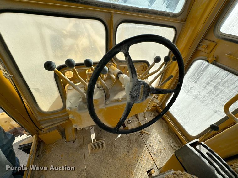 image for item OJ9432 1971 Caterpillar 14E rigid frame motor grader