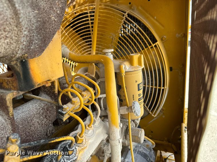 image for item OJ9432 1971 Caterpillar 14E rigid frame motor grader