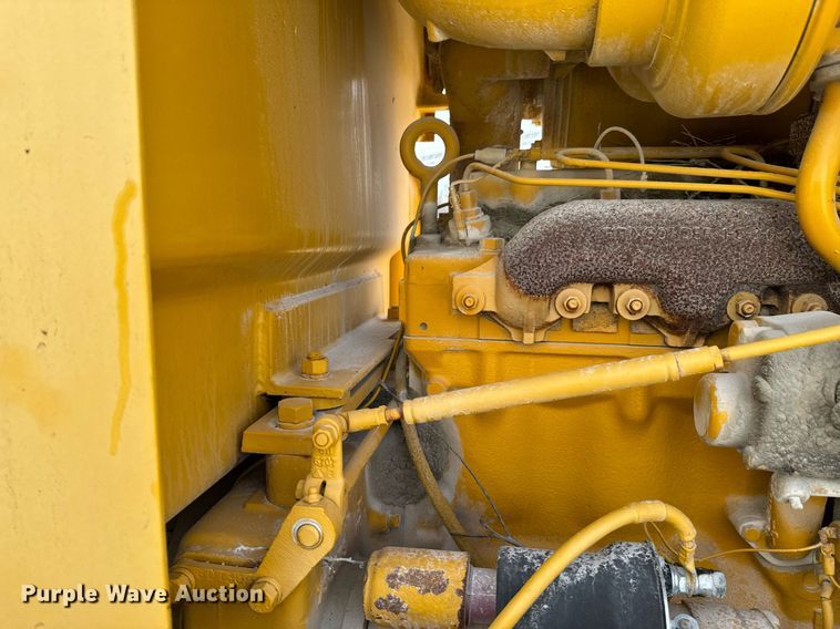 image for item OJ9432 1971 Caterpillar 14E rigid frame motor grader