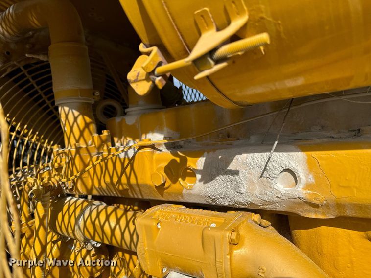 image for item OJ9432 1971 Caterpillar 14E rigid frame motor grader