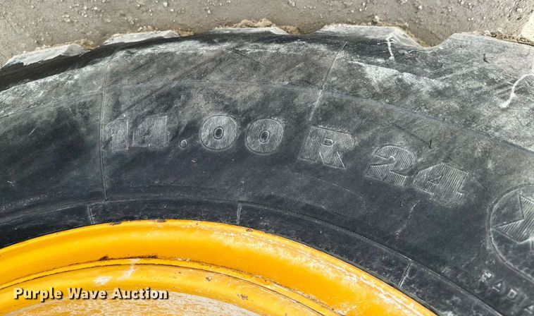 image for item OJ9432 1971 Caterpillar 14E rigid frame motor grader