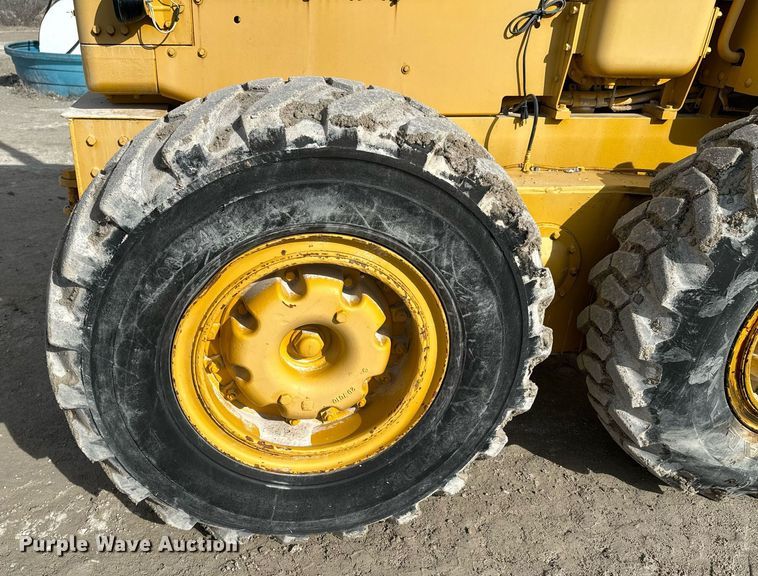 image for item OJ9432 1971 Caterpillar 14E rigid frame motor grader
