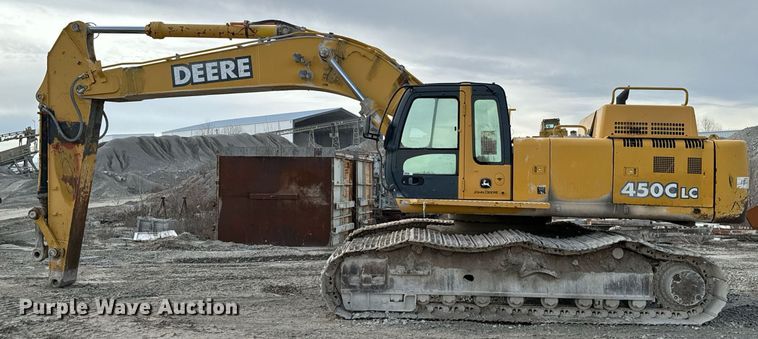 image for item OJ9435 2005 John Deere 450C LC excavator