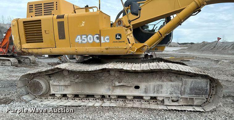 image for item OJ9435 2005 John Deere 450C LC excavator