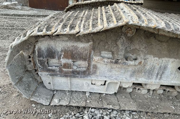 image for item OJ9435 2005 John Deere 450C LC excavator