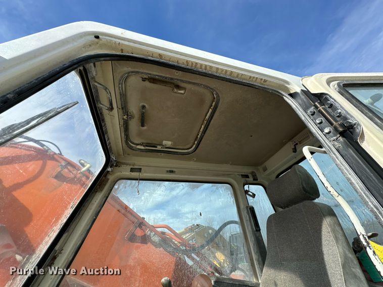 image for item OJ9436 1997 Daewoo Solar 170III excavator