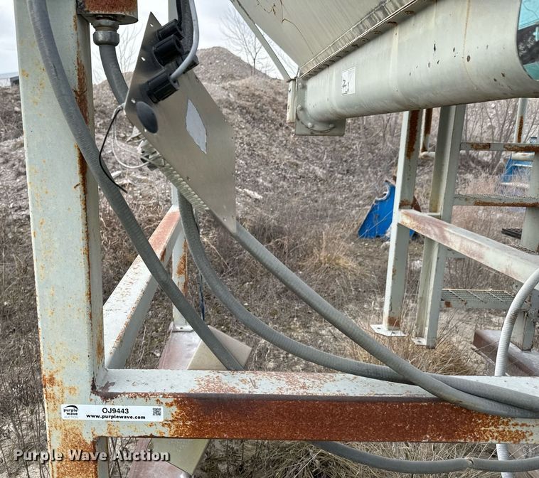 image for item OJ9443 Thomas Conveyor cement bagger