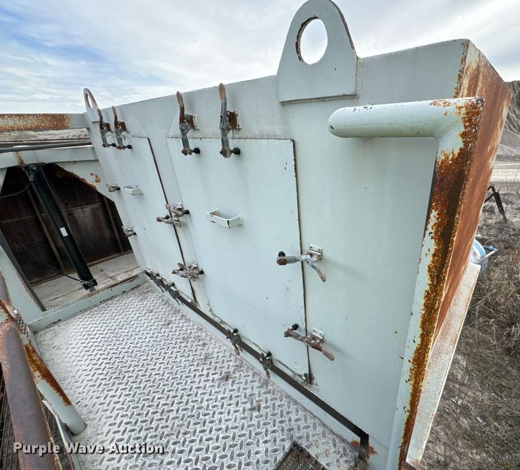 image for item OJ9443 Thomas Conveyor cement bagger