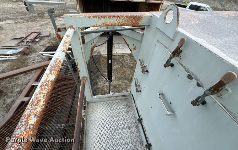 image for item OJ9443 Thomas Conveyor cement bagger