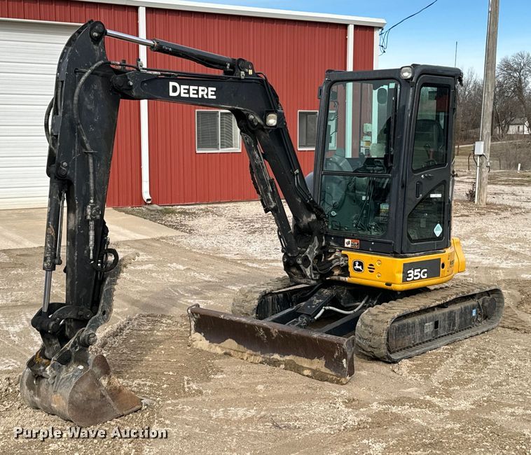 image for item OJ9461 2020 John Deere 35G mini excavator