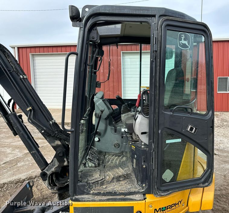 image for item OJ9461 2020 John Deere 35G mini excavator