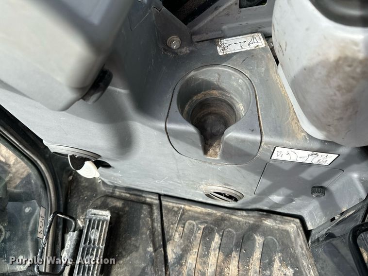 image for item OJ9461 2020 John Deere 35G mini excavator