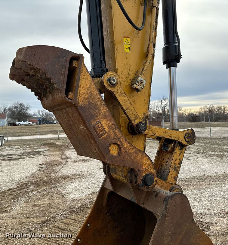 image for item OJ9462 2013 Caterpillar 324EL excavator