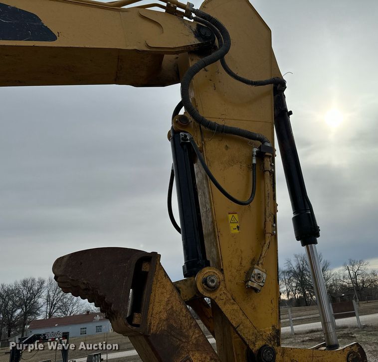 image for item OJ9462 2013 Caterpillar 324EL excavator