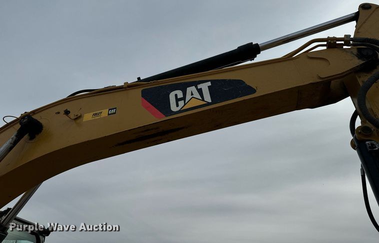 image for item OJ9462 2013 Caterpillar 324EL excavator