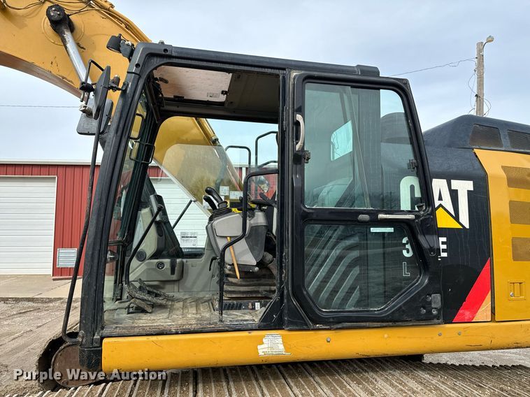 image for item OJ9462 2013 Caterpillar 324EL excavator