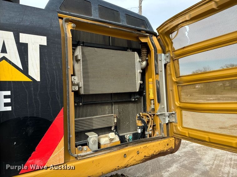 image for item OJ9462 2013 Caterpillar 324EL excavator