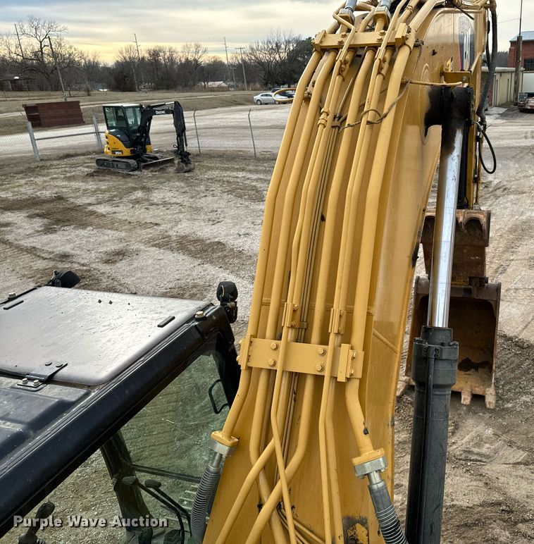 image for item OJ9462 2013 Caterpillar 324EL excavator