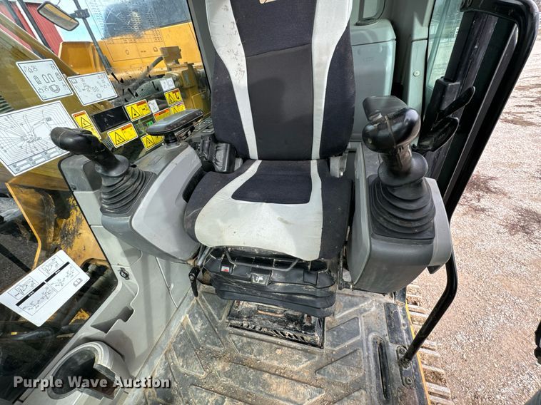 image for item OJ9462 2013 Caterpillar 324EL excavator