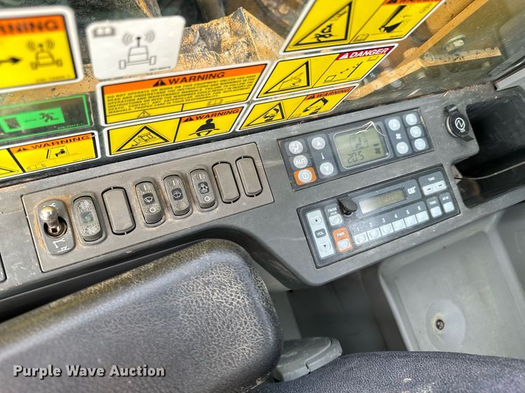 image for item OJ9462 2013 Caterpillar 324EL excavator