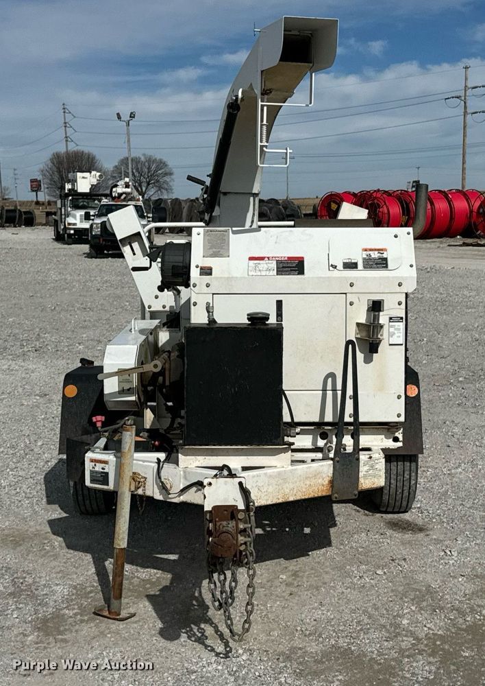 image for item OJ9476 2014 Altec CFD1217 wood chipper