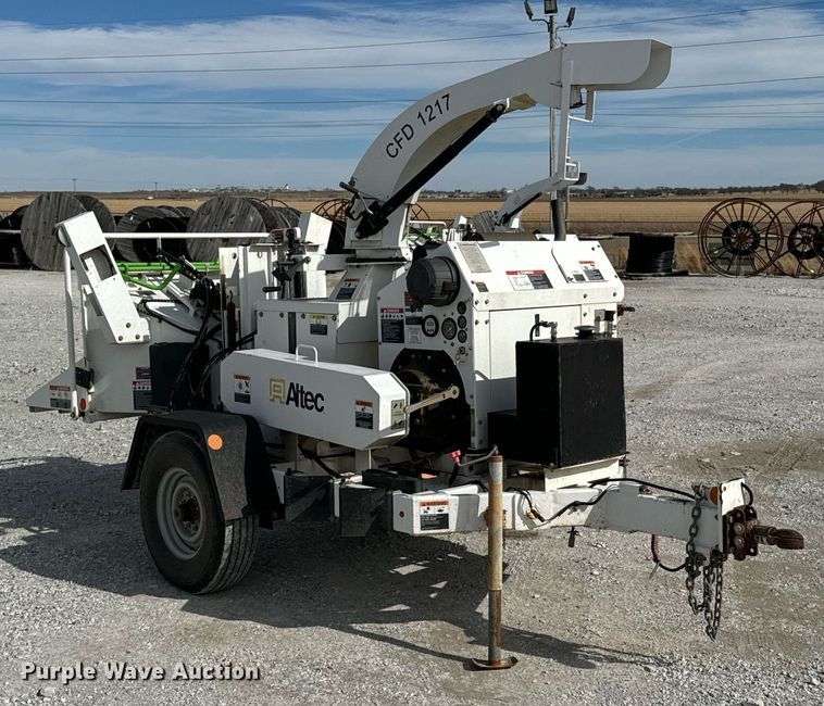 image for item OJ9476 2014 Altec CFD1217 wood chipper