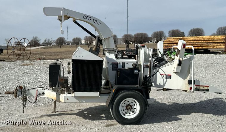 image for item OJ9476 2014 Altec CFD1217 wood chipper