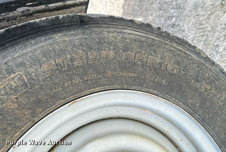 image for item OJ9476 2014 Altec CFD1217 wood chipper