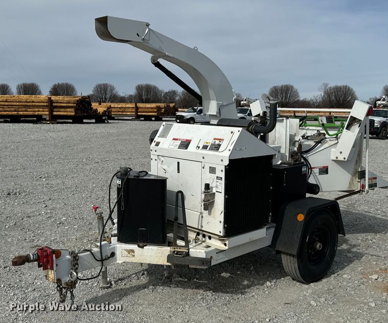 image for item OJ9477 2013 Altec CFD1217 wood chipper