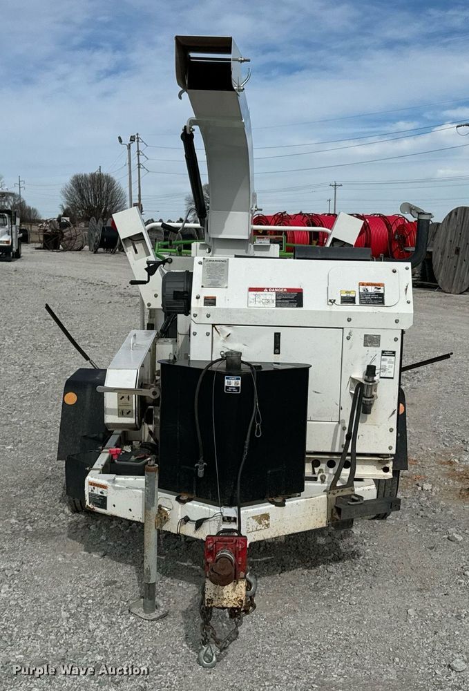 image for item OJ9477 2013 Altec CFD1217 wood chipper