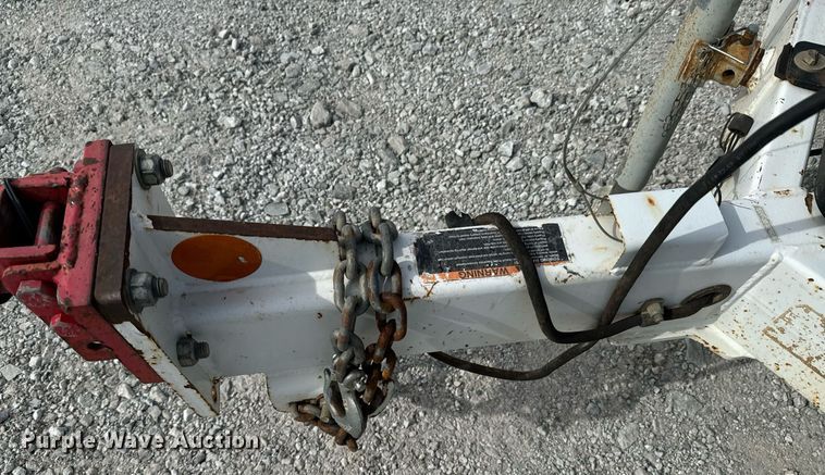 image for item OJ9477 2013 Altec CFD1217 wood chipper