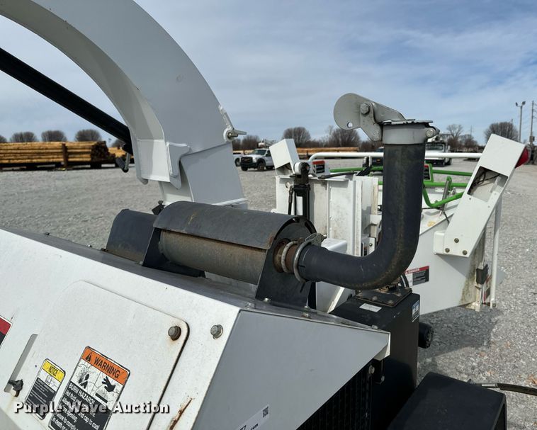 image for item OJ9477 2013 Altec CFD1217 wood chipper