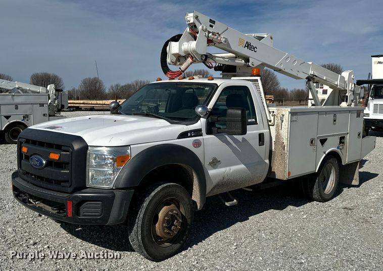 image for item OJ9481 2016 Ford F550 Super Duty     bucket truck