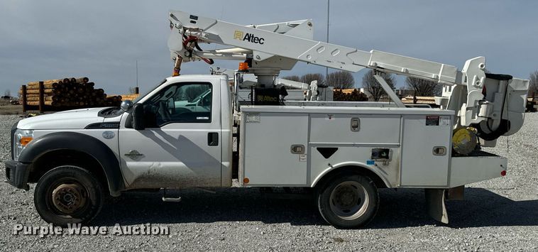 image for item OJ9481 2016 Ford F550 Super Duty     bucket truck