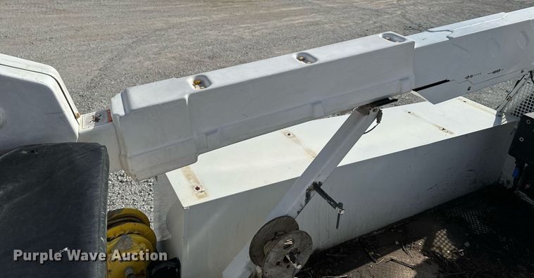 image for item OJ9481 2016 Ford F550 Super Duty     bucket truck