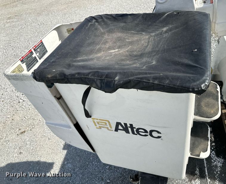 image for item OJ9481 2016 Ford F550 Super Duty     bucket truck