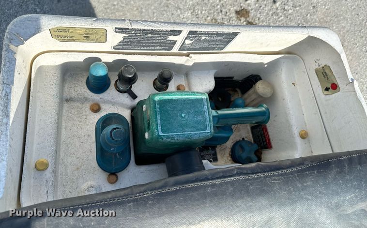 image for item OJ9481 2016 Ford F550 Super Duty     bucket truck