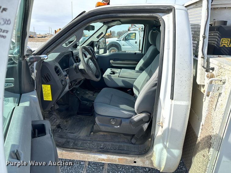 image for item OJ9481 2016 Ford F550 Super Duty     bucket truck