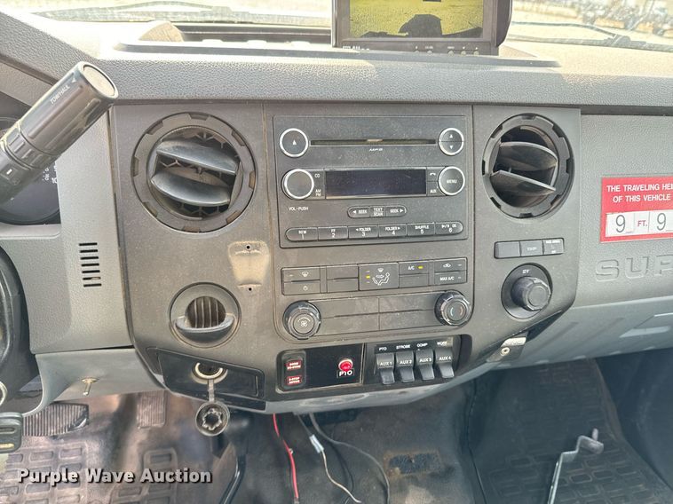 image for item OJ9481 2016 Ford F550 Super Duty     bucket truck