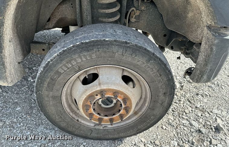 image for item OJ9481 2016 Ford F550 Super Duty     bucket truck