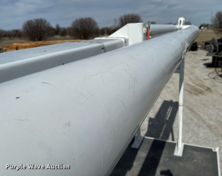 image for item OJ9482 2001 International   4700 bucket truck