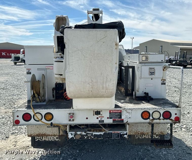 image for item OJ9485 2016 Ford   F550 Super Duty   bucket truck