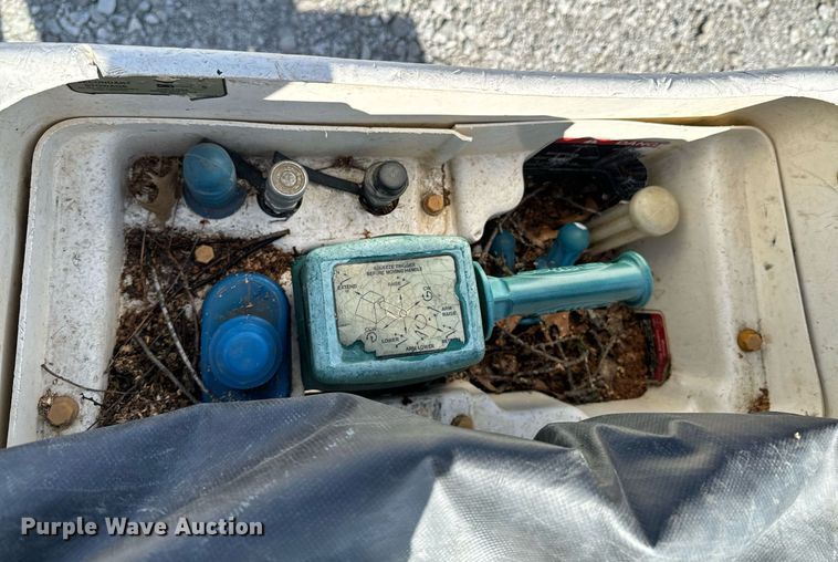 image for item OJ9485 2016 Ford   F550 Super Duty   bucket truck