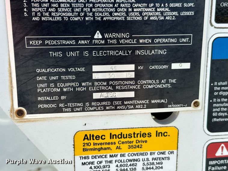 image for item OJ9485 2016 Ford   F550 Super Duty   bucket truck