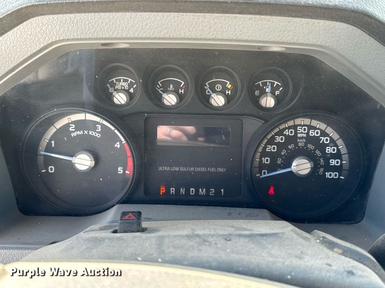 image for item OJ9485 2016 Ford   F550 Super Duty   bucket truck