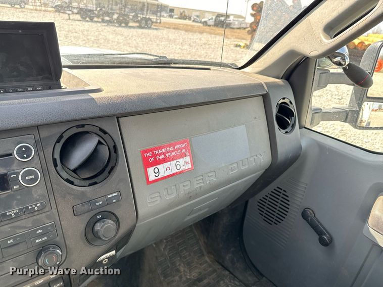 image for item OJ9485 2016 Ford   F550 Super Duty   bucket truck