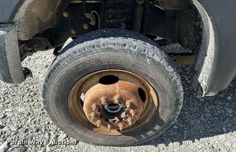 image for item OJ9485 2016 Ford   F550 Super Duty   bucket truck