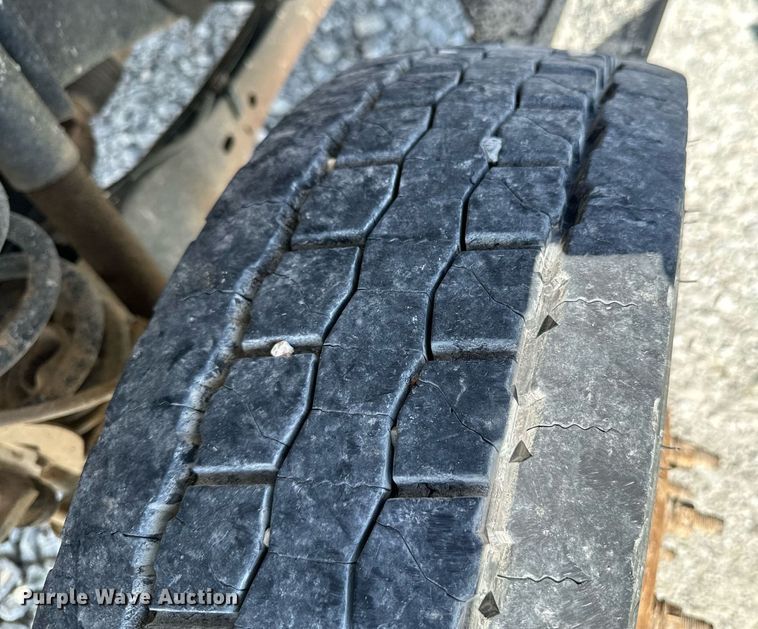 image for item OJ9485 2016 Ford   F550 Super Duty   bucket truck